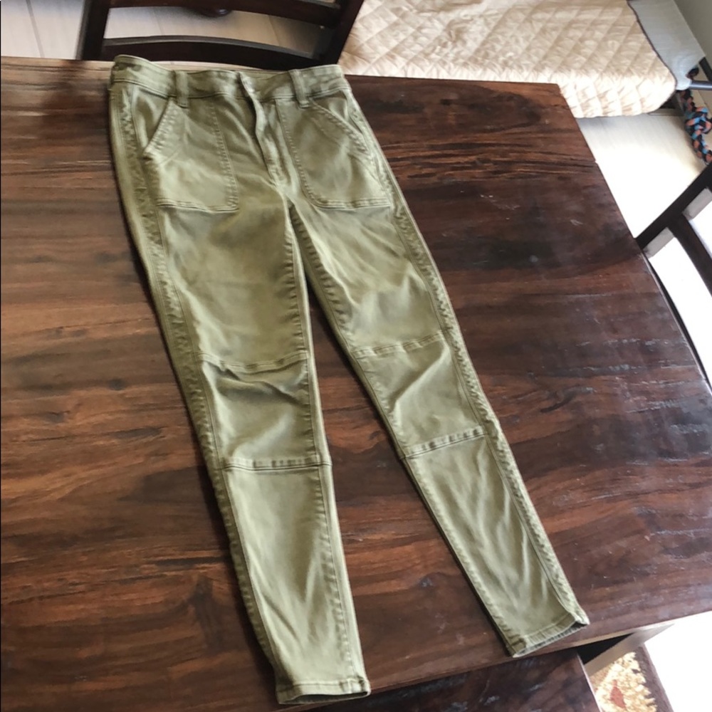 American Eagle high rise jegging crop, size 6